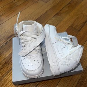 Force 1 mid le